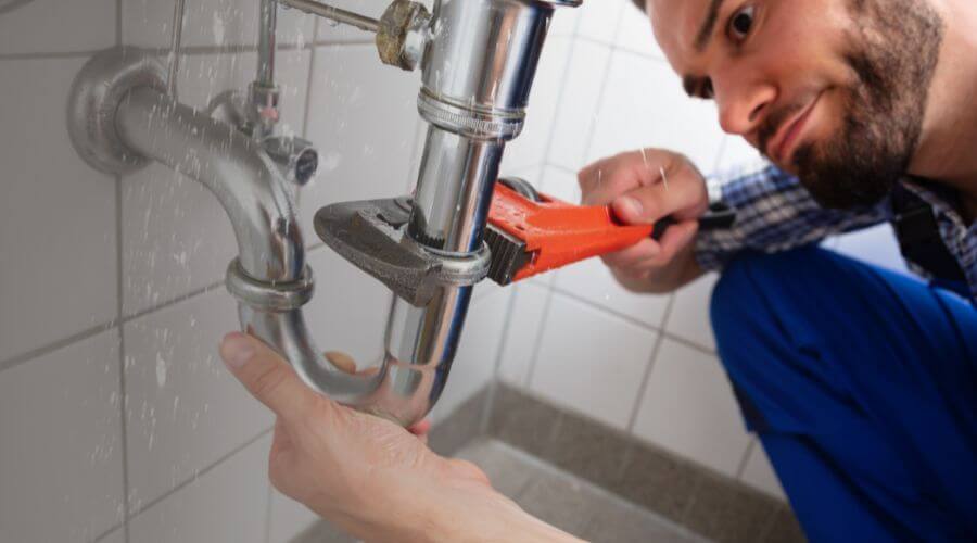 Professional same day plumber services in Delhi, IA